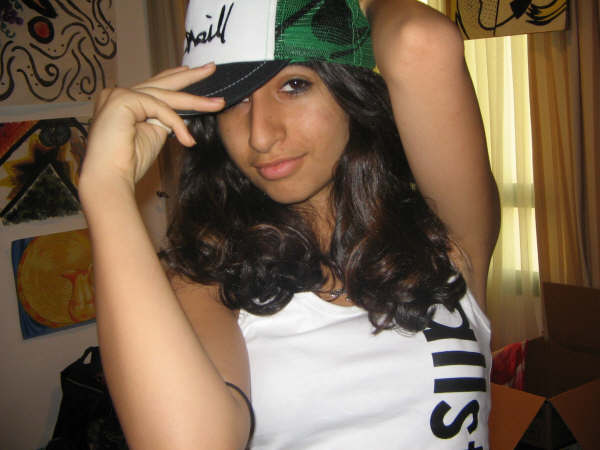 إضغط لترى الصوره كامله